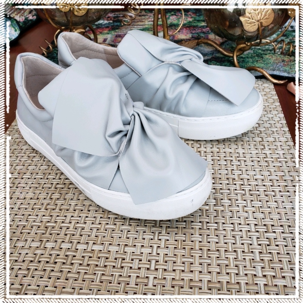 J/Slides sneakers